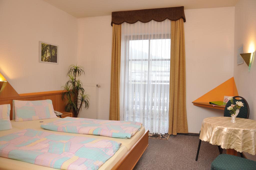 Hotel Fasold Sulzfeld  Quarto foto
