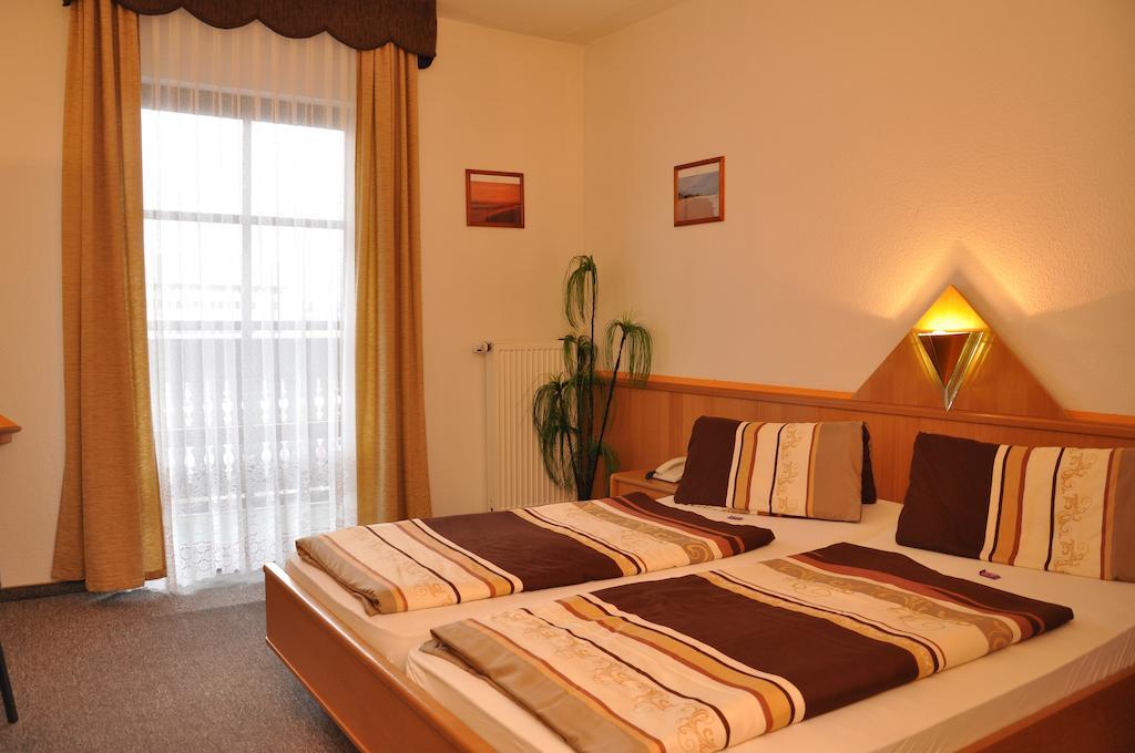 Hotel Fasold Sulzfeld  Quarto foto