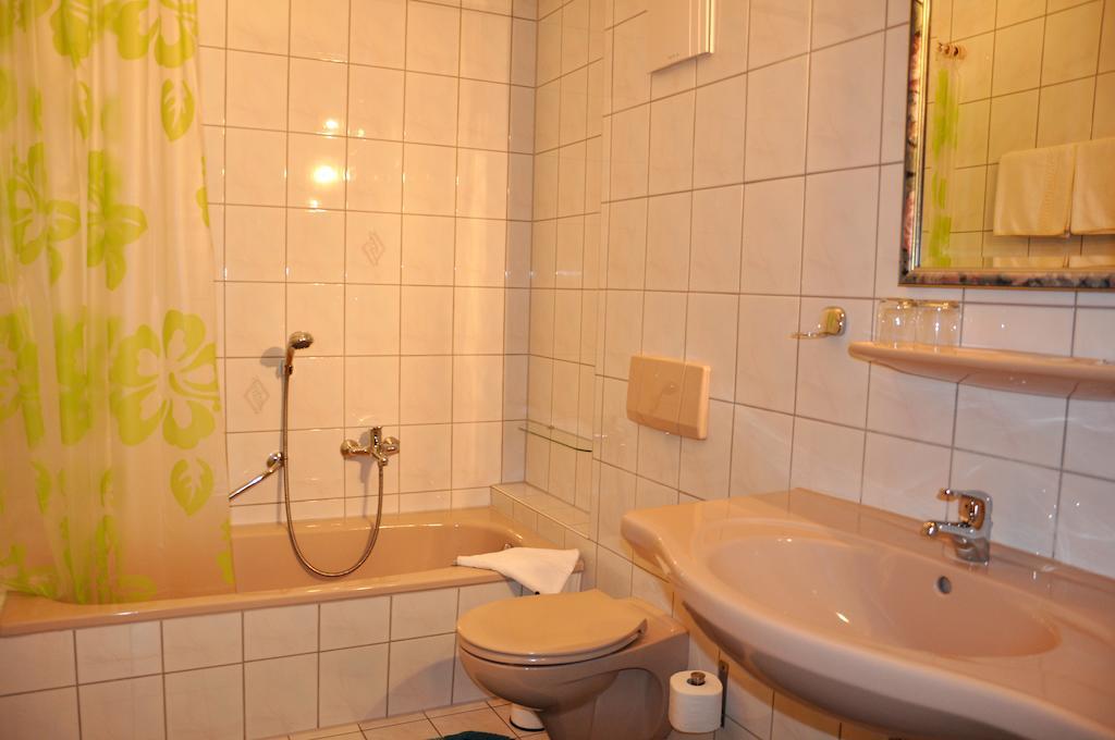 Hotel Fasold Sulzfeld  Quarto foto