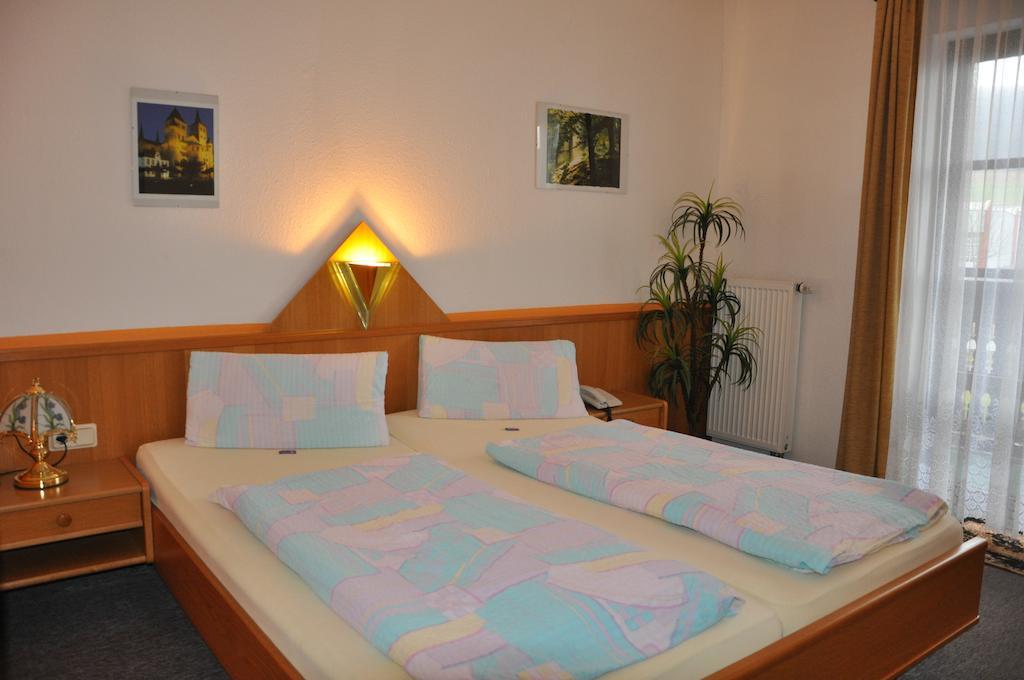 Hotel Fasold Sulzfeld  Quarto foto